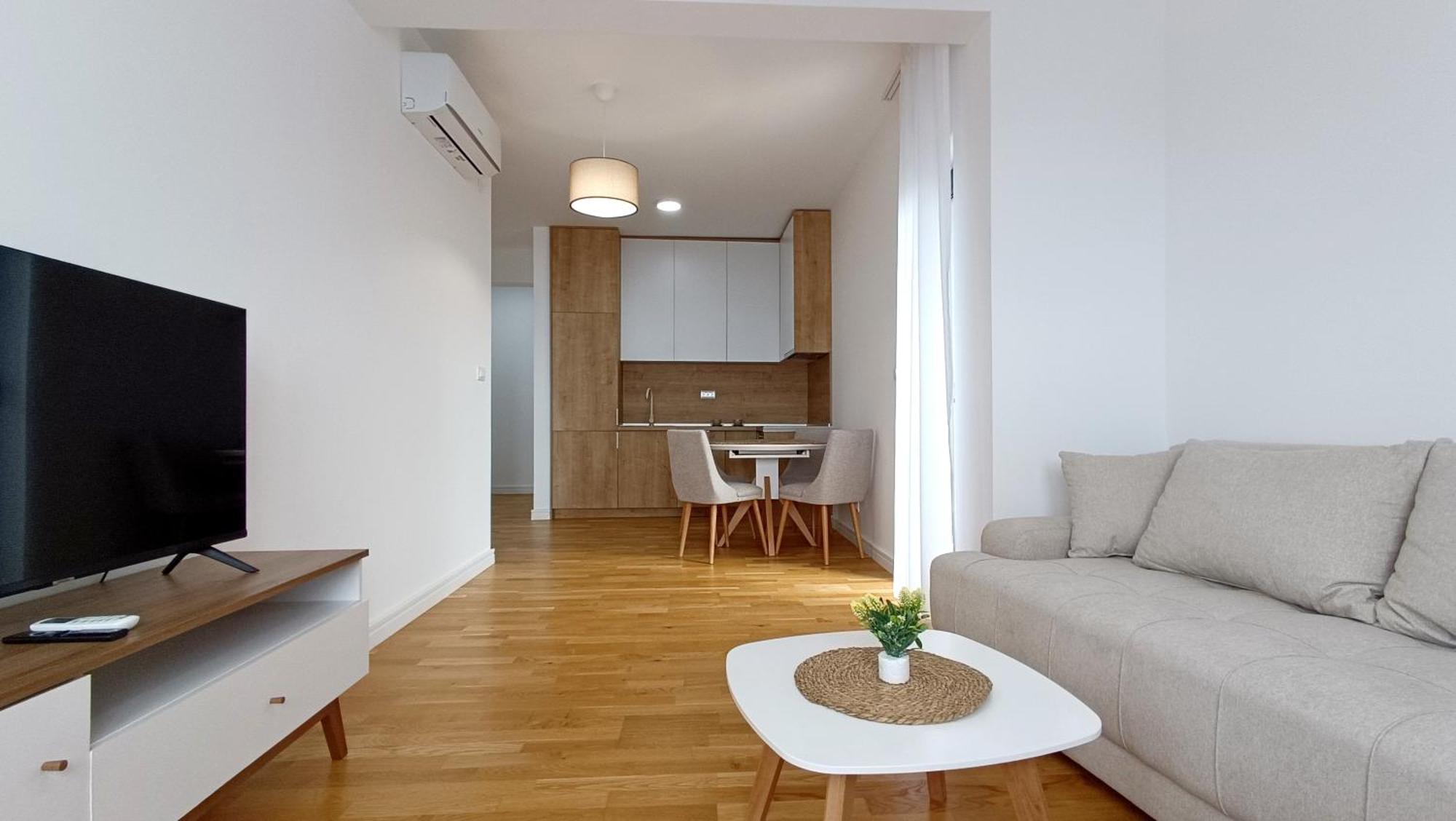 Olive Tree 10 Apartment Budva